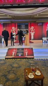 Gallery 71 business award-05