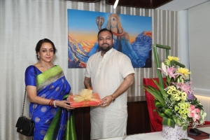 Nitin Tiwari Aarav Global Group and Hema Malini